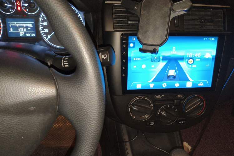 Used Nissan Tiida 2014 1.6L CVT Comfort Model Audio And AC Panel