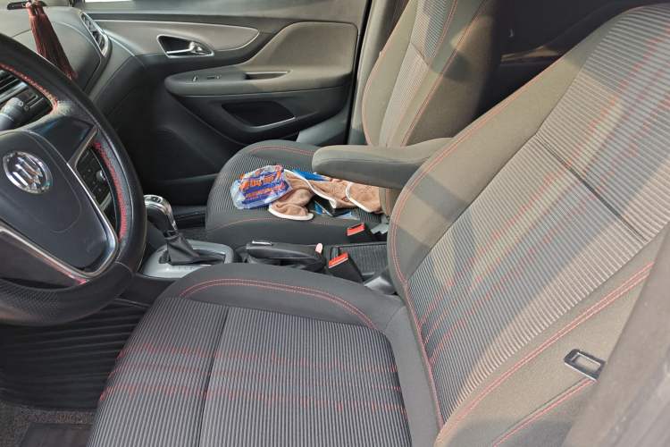 Used Buick Encore 2015 1.4T Automatic Two-Wheel Drive Urban Elite Version