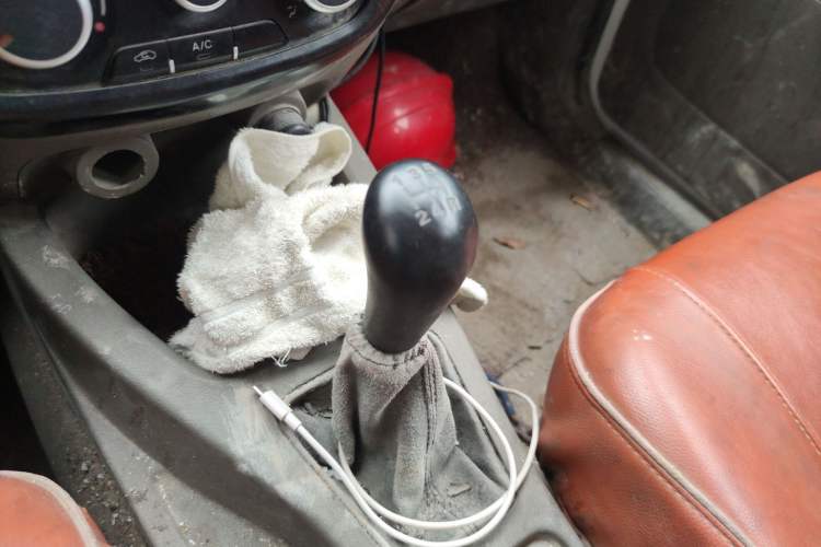 Used Wuling Rongguang V 2016 1.2L Practical Version Gear Lever