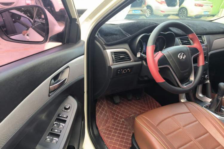 Used BAIC Senova X55 2016 1.5L Manual Standard Edition
