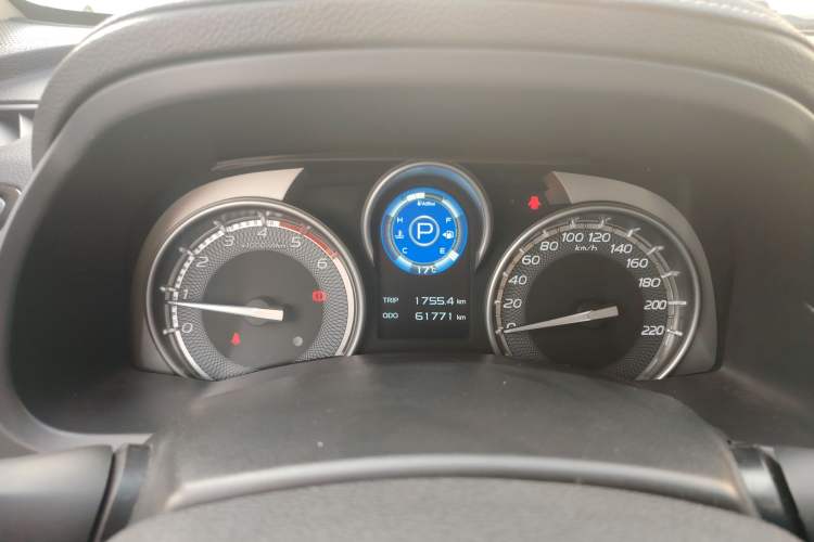 Used Isuzu D-MAX 2020 1.9T Two-Wheel Drive Automatic Comfort Edition China VI Standard RZ4E Hi-Power
