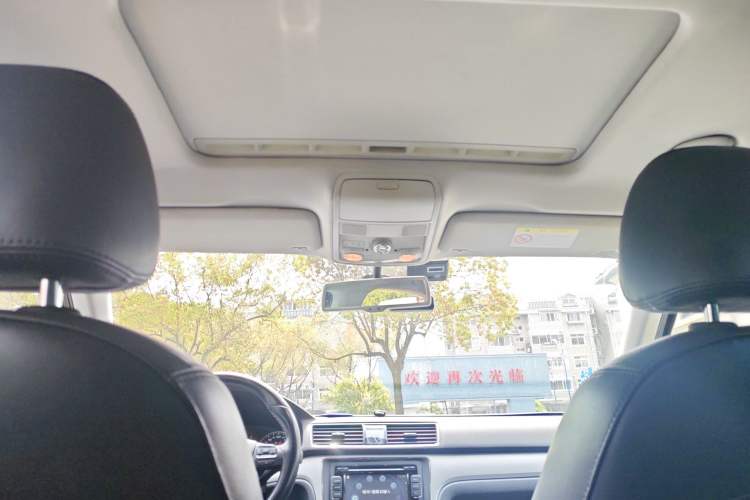 Used Volkswagen Passat 2014 1.8TSI DSG Prestige Navigation Edition
