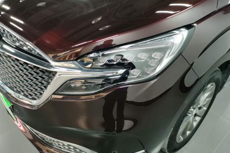 Used Buick GL8 2022 Avenir Aivia 7-Seater Deluxe Edition