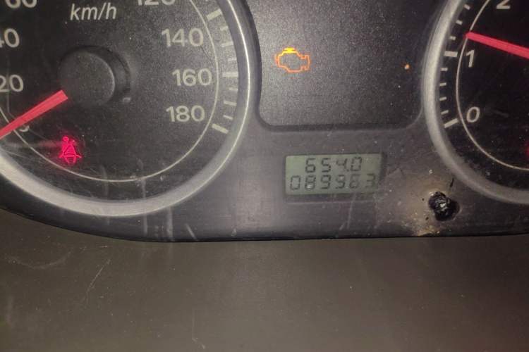 Used Dongfeng Xiaokang K07II 2013 1.0L Base Model CNG