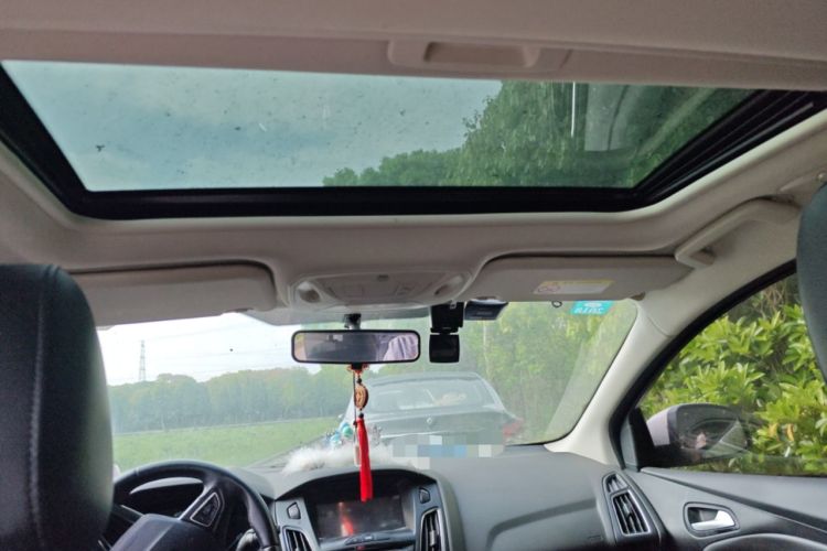 Used Ford Focus 2015 Hatchback EcoBoost 125 Automatic Supreme Style Edition
