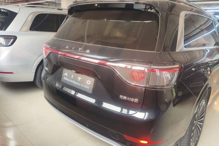 Used Hima AITO M9 2024 All-Electric Ultra Version 100 kWh 5-Seater Model
