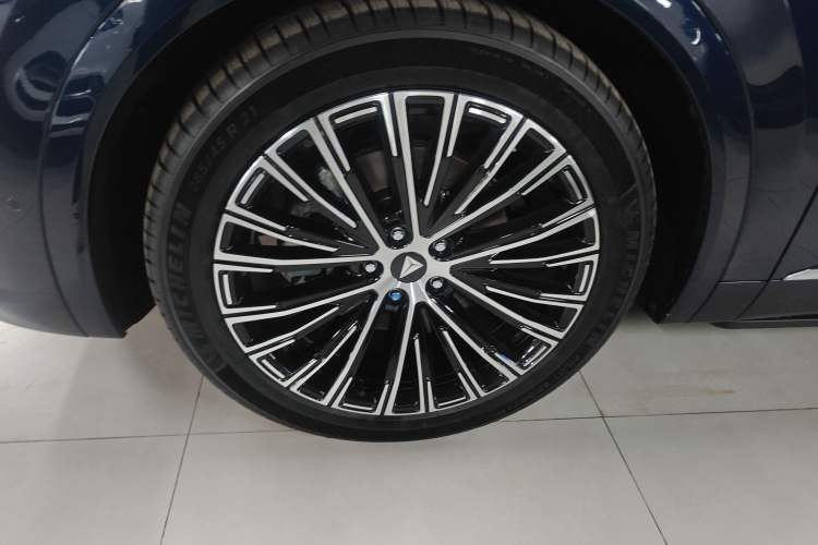 Used Deepal S09 2025 Rear-Drive Ultra+