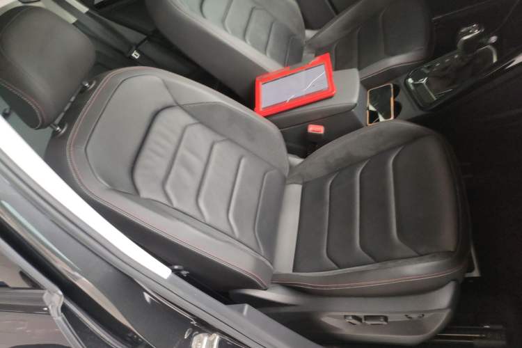 Used Volkswagen Tayron 2019 330TSI Two-Wheel Drive Luxury Model China VI Standard
