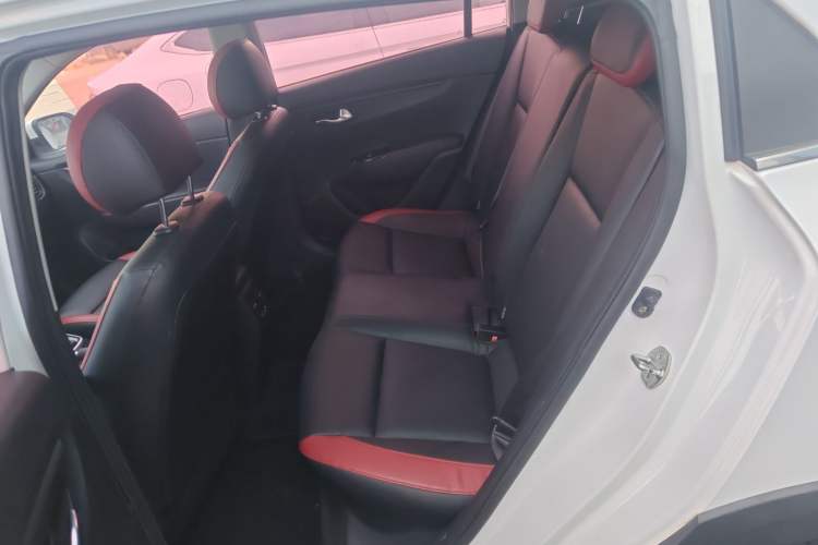 Used Kia KX Cross 2017 1.4L AT GLS