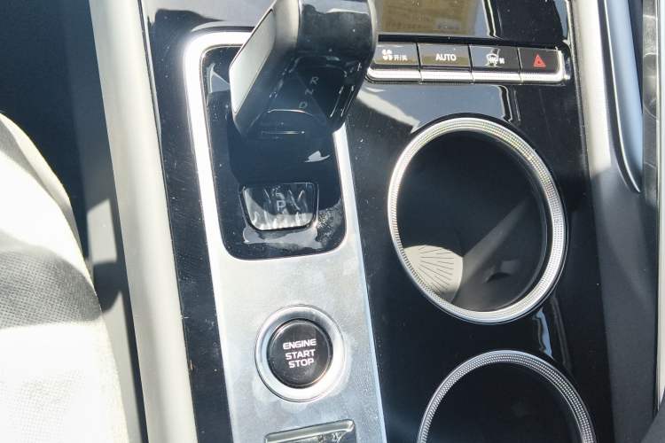 Used Geely Auto Emgrand X7 Sport 2026 Model 1.5TD Aspirational
