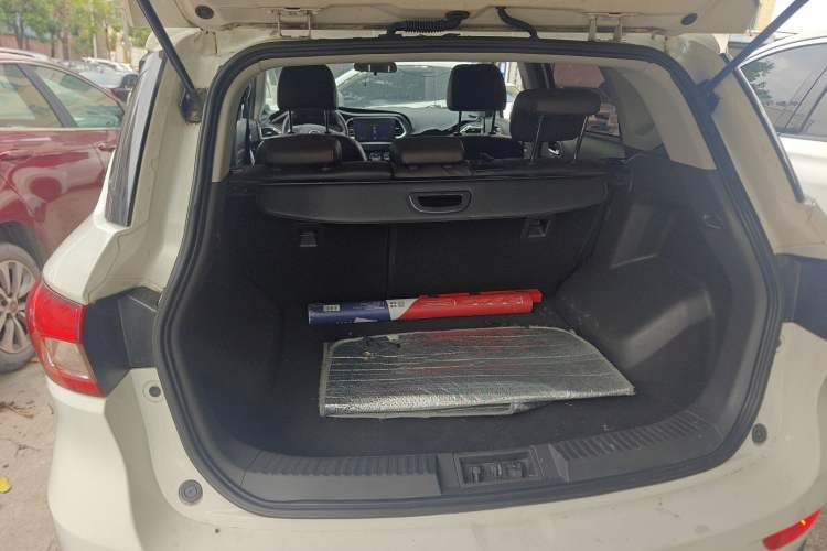 Used GAC Trumpchi GS4 2017 235T Automatic Two-Wheel Drive Elite Edition Trunk