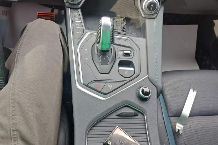 Used Lynk & Co 05 2020 2.0TD Two-Wheel Drive Shine Halo
