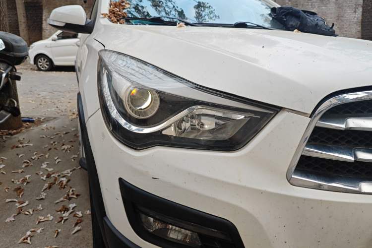 Used Haima S5 2015 1.6L Manual Comfort Model Right Front Headlight