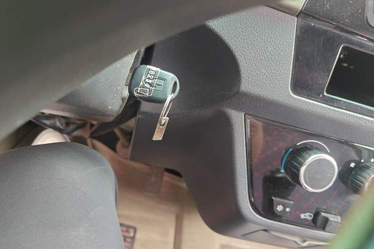 Used Jinbei Hiace X30 2019 1.5L Van Standard Model China VI SWC15M Vehicle Key