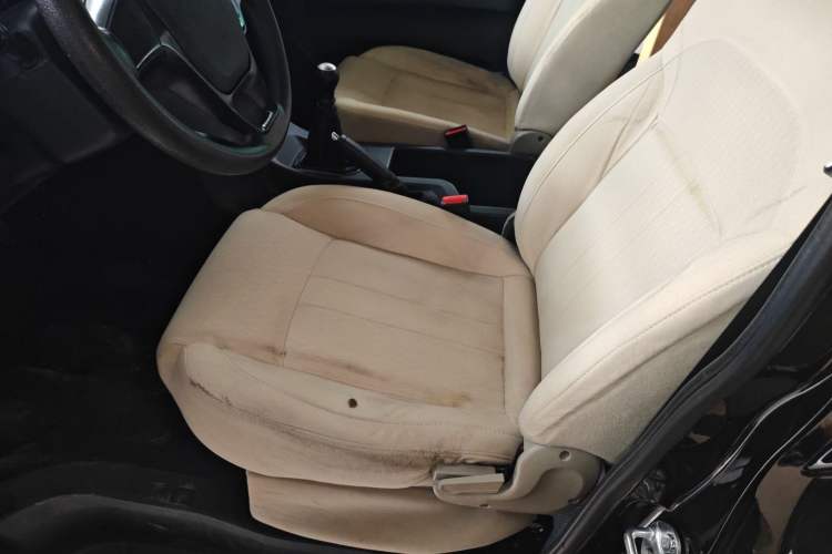 Used FORTHING Lingzhi 2022 M5L 1.6L Utility Model 7 Seats Left Front Seat