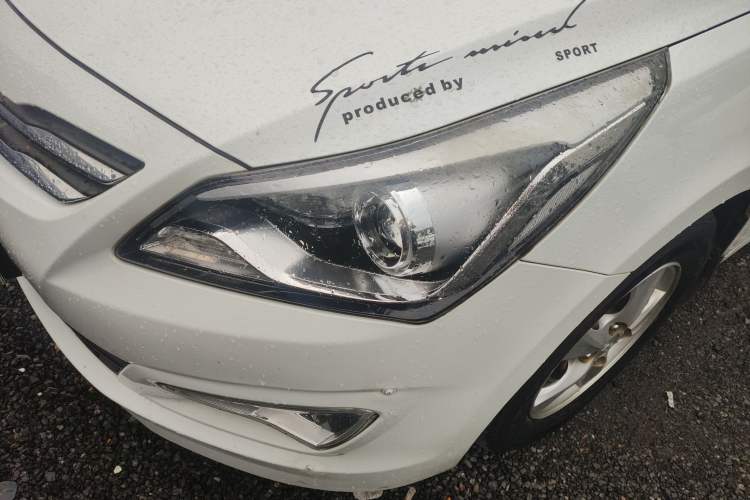 Used Hyundai Verna (older generation) 2016 1.4L Automatic Leading-Edge GLX
