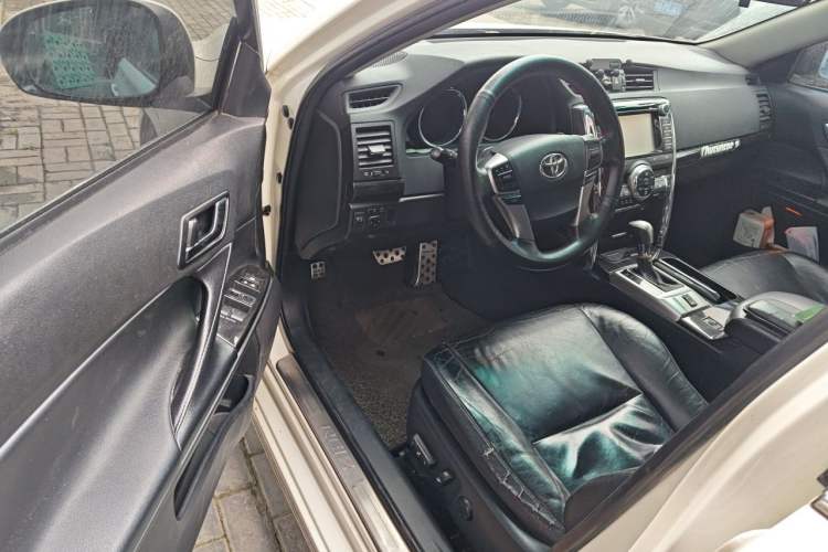 Used Toyota Reiz 2012 2.5V Fengdu Elite Stylish Edition