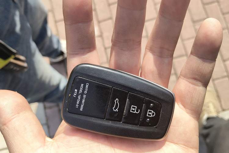 Used Toyota Highlander 2011 2.7L Two-Wheel Drive 5-Seater Elite Edition