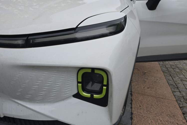 Used Geometry E Firefly 2023 320KM Cute & Handsome Tiger 5 Seats Left Front Headlight