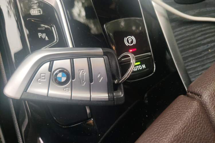 Used BMW 5 Series New Energy 2021 535Le M Sport Package Vehicle Key