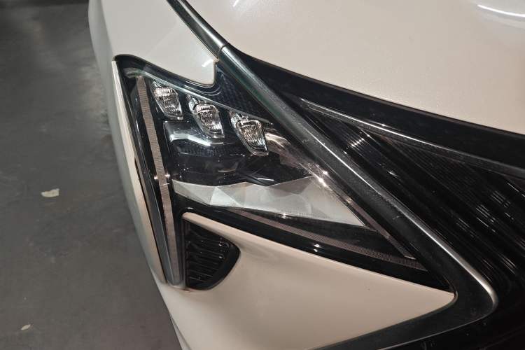 Used FORTHING Yacht 2022 1.5T DCT Chasing-the-Waves Edition