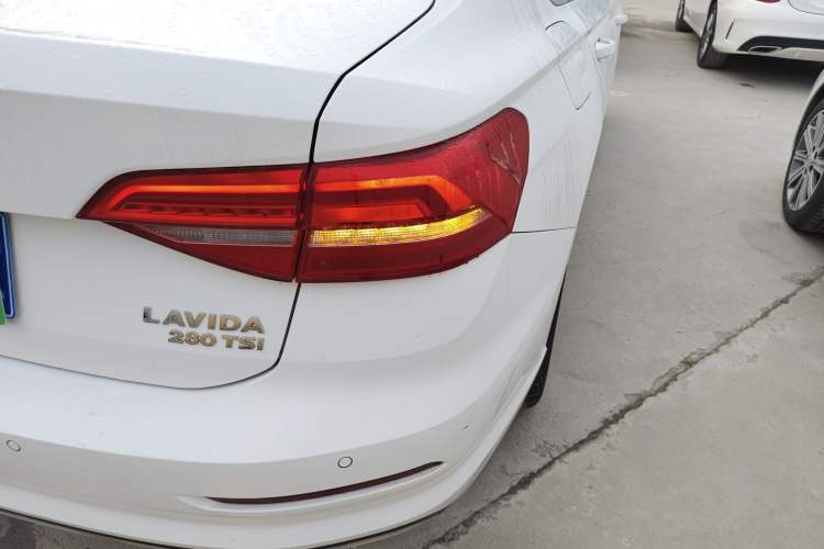 Used Volkswagen Lavida 2019 280TSI DSG Comfort Edition China VI standard
