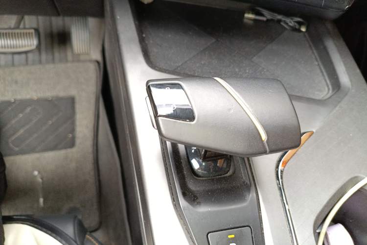 Used CHANGAN OSHAN X5 PLUS 2023 1.5T DCT Excellence Edition
