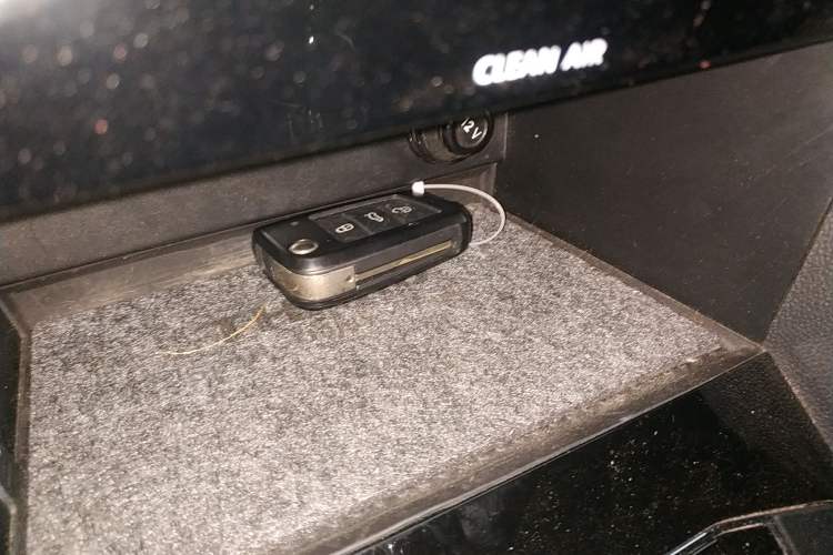 Used Volkswagen Tharu 2019 280TSI Two-Wheel Drive R-Line China VI Standard
