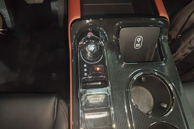 Used GAC Trumpchi E8 New Energy 2024 150km MAX+ Gear Lever