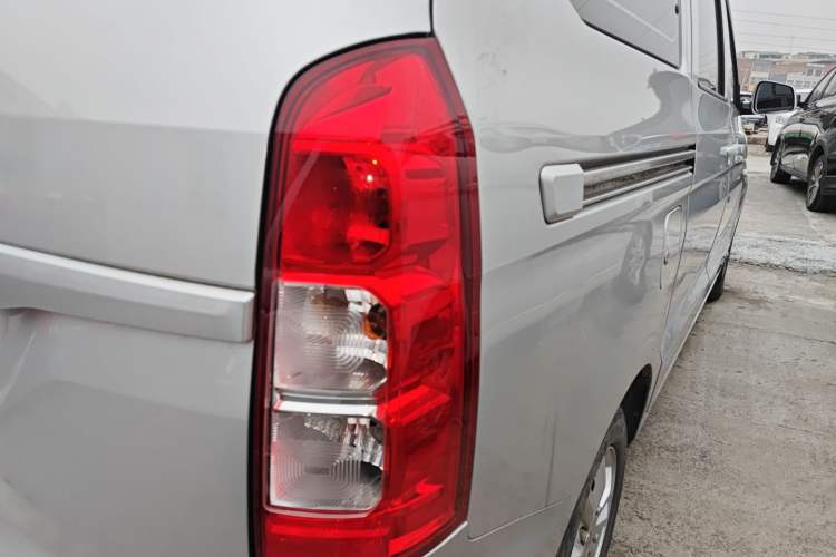 Used Wuling Hongguang V 2022 1.5L Enjoy Edition Electric-Powered LAR
