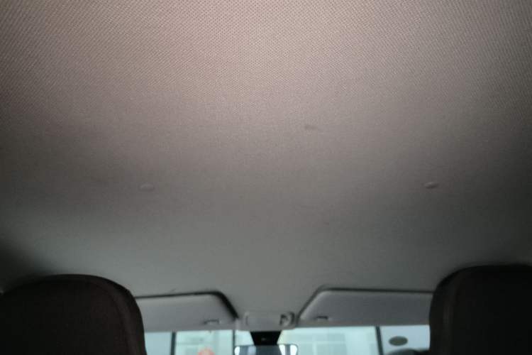 Used Wuling Hongguang MINIEV 2022 Macaron Premium Model – Lithium Iron Phosphate
