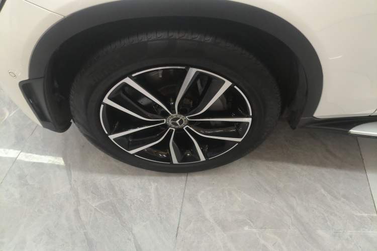 Used Mercedes-Benz GLC 2020 GLC 300 L 4MATIC Dynamic Edition
