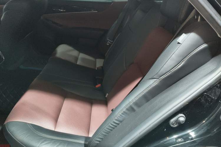 Used Toyota Crown 2018 2.0T Sport Edition
