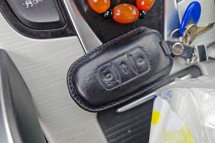 Used Geely Auto Emgrand X7 Sport 2020 1.8TD DCT Two-Wheel Drive Smart Connect 4G-Enabled Version Vehicle Key