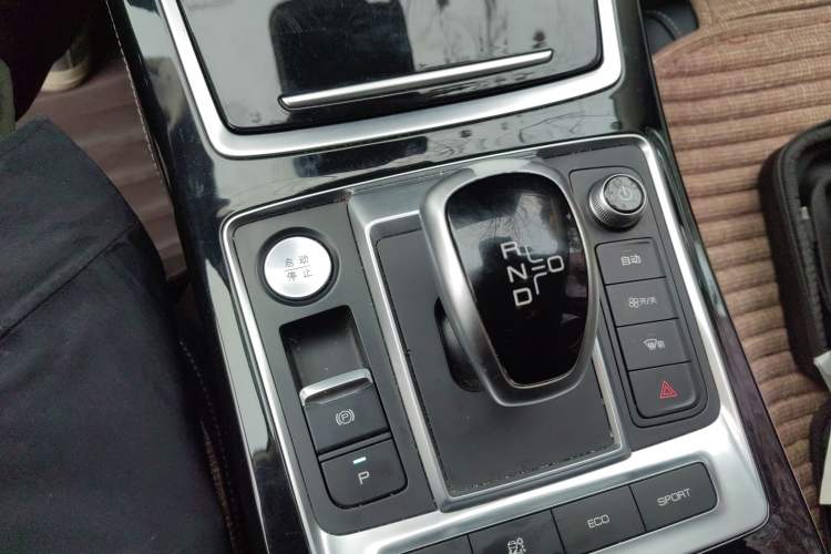 Used BYD Qin Pro New Energy 2019 EV Super Edition High-Power Long-Range Smart-Connected Cutting-Edge Model Gear Lever