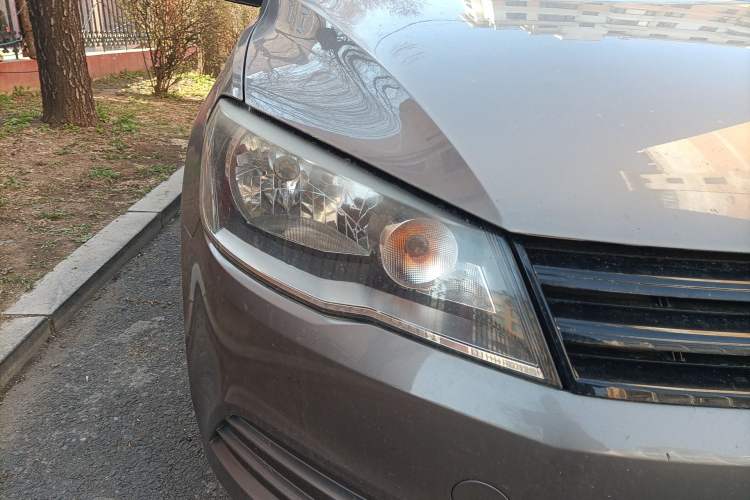 Used Volkswagen Jetta 2015 1.4L Manual Fashion Model