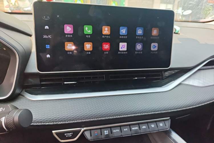 Used Geely Auto Preface 2023 2.0TD Luxury Version Audio And AC Panel