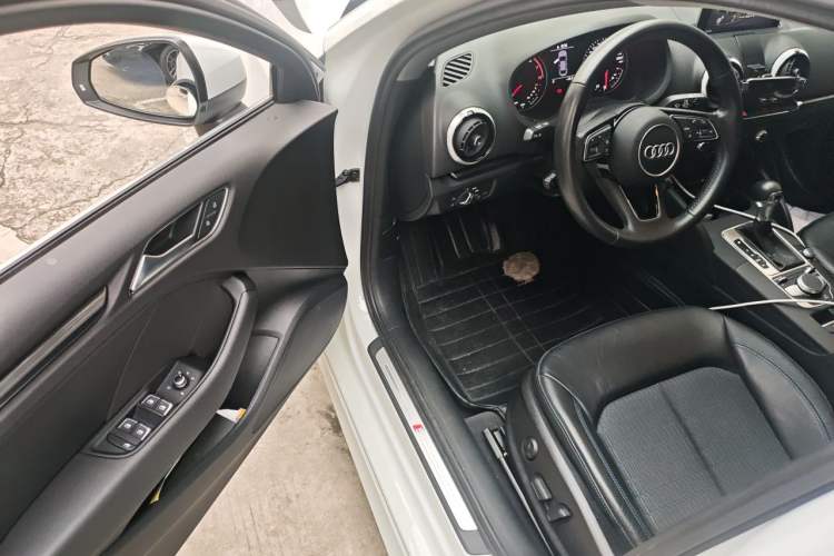 Used Audi A3 2020 Limousine 35 TFSI Fashion Edition China VI Emission Standard
