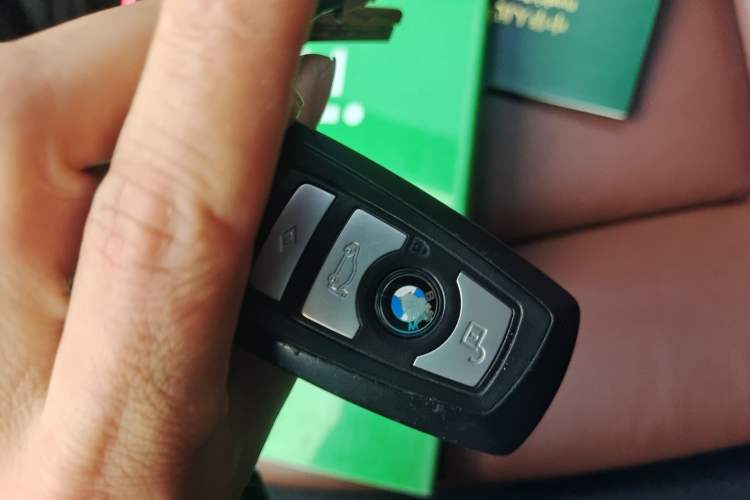 Used BMW 5 Series 2013 520i Elegant Edition