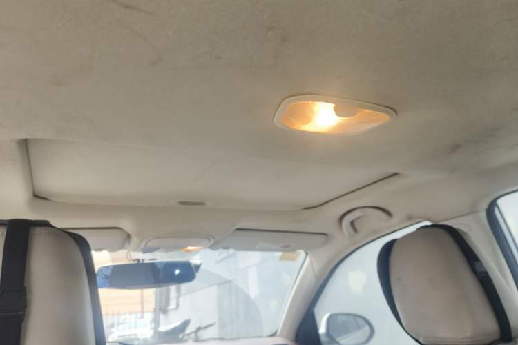 Used GAC Trumpchi GA3S Vision 2014 1.6L Manual Luxury Edition Headliner