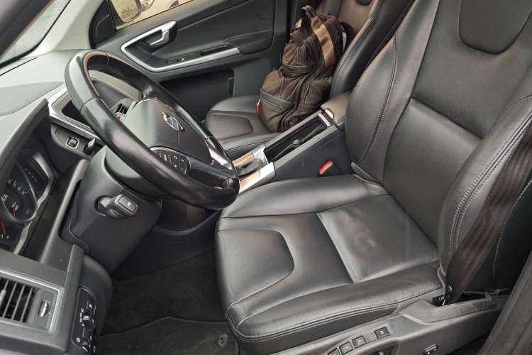 Used Volvo XC60 2015 T5 Smart Upgrade Model Left Front Seat