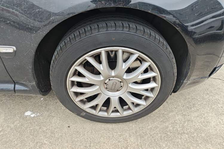 Used Audi A8 2007 A8L 3.2 FSI Luxury Model Right Front Wheel Hub