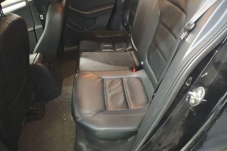 Used Volkswagen Sagitar 2014 Revised Version 1.4TSI Automatic Luxury Edition
