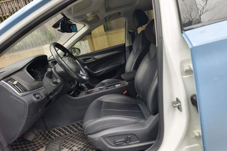 Used Roewe i6 2017 20T Automatic Internet ZhiZun Edition Left Front Seat