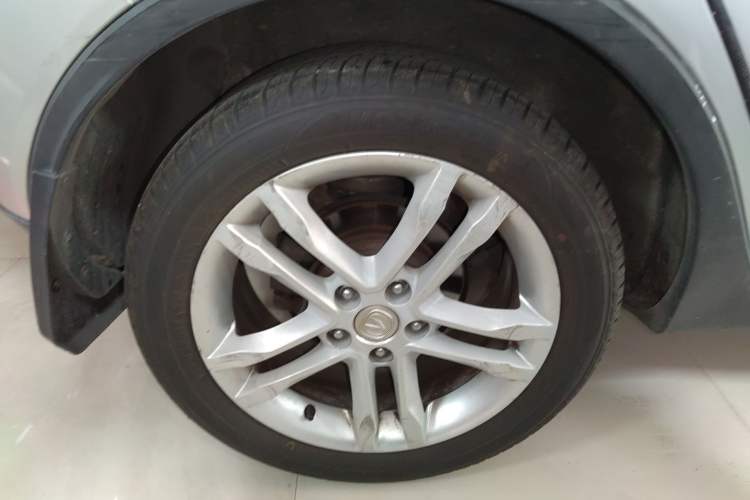 Used Changan CS35 2014 1.6L Automatic Luxury Model China IV Standard
