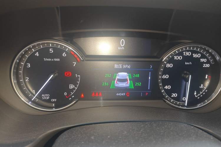 Used Cadillac XT4 2021 28T Two-Wheel Drive Leading Version
