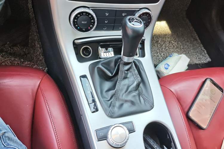 Used Mercedes-Benz SLK-Class 2011 SLK 200 Fashion Model Gear Lever