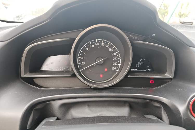 Used Mazda 3 Axela 2017 Sedan 1.5L Manual Comfort Model Emission Standard China V