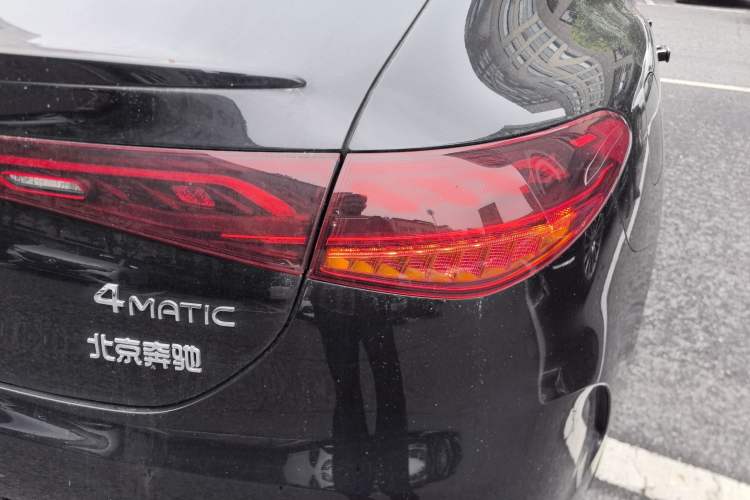 Used Mercedes-Benz EQE 2025 500 4MATIC Pioneer Edition Right Rear Taillight