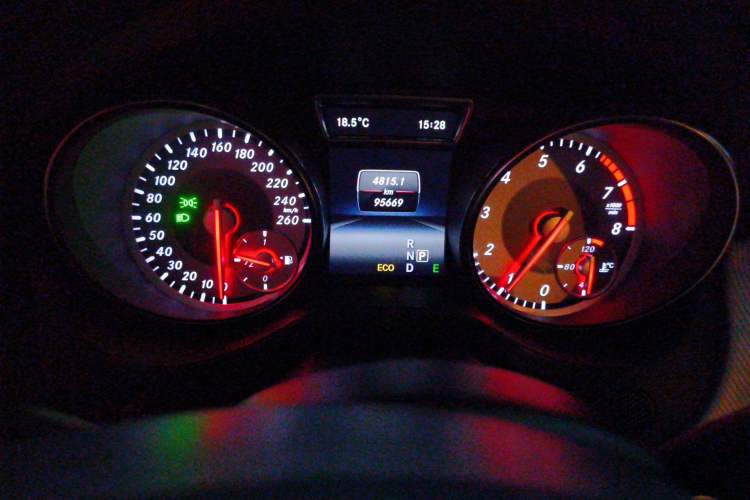 Used Mercedes-Benz GLA 2015 GLA 200 Instrument Cluster